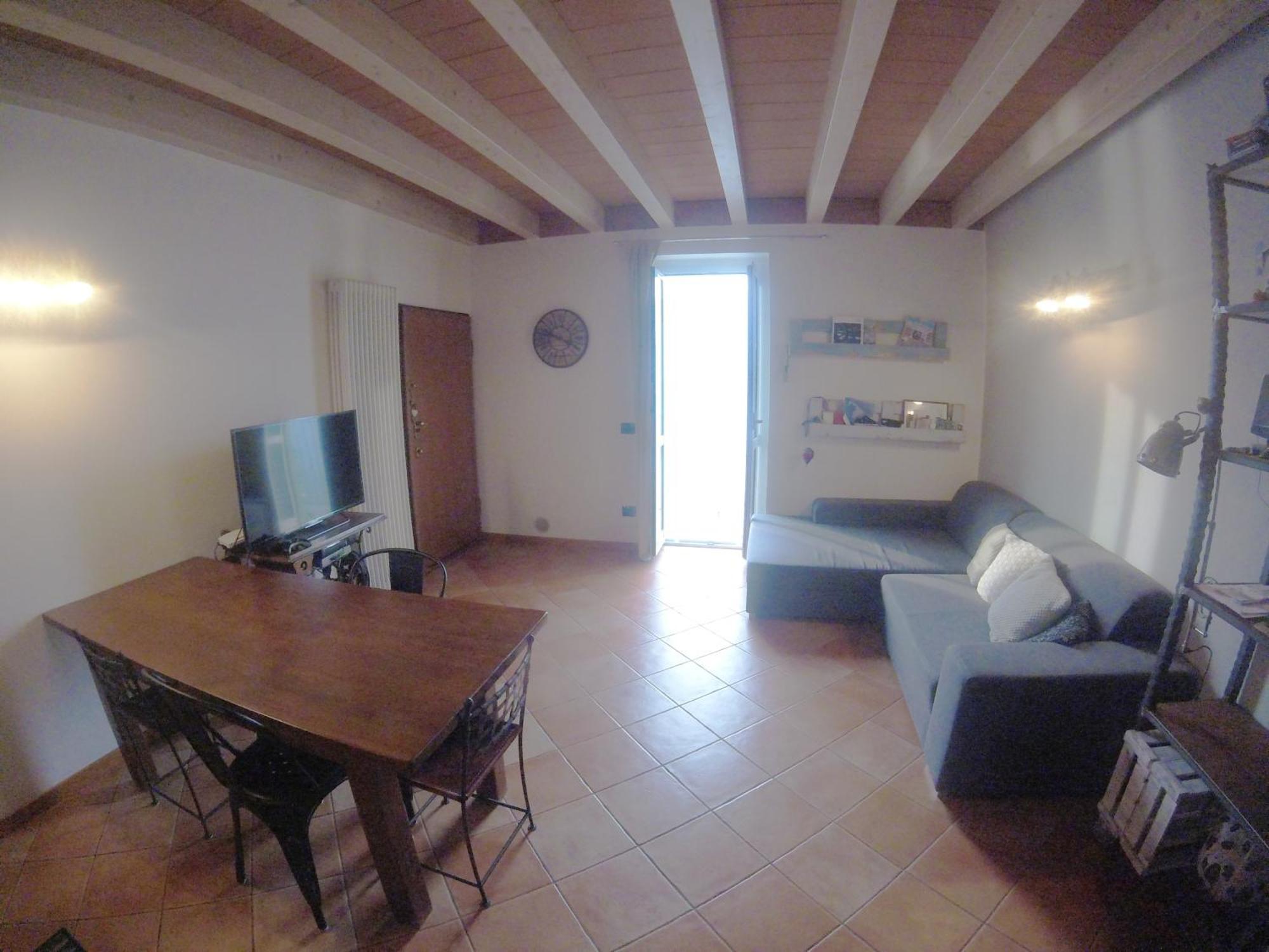 White Garden - Apartment With Access To The Lake Льєрна Екстер'єр фото